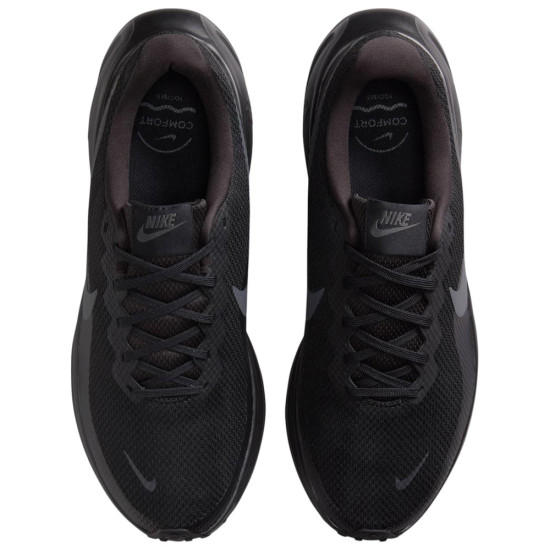 Nike Revolution 8